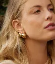 Cecilia_acierdore_380x443_crop_center.webp